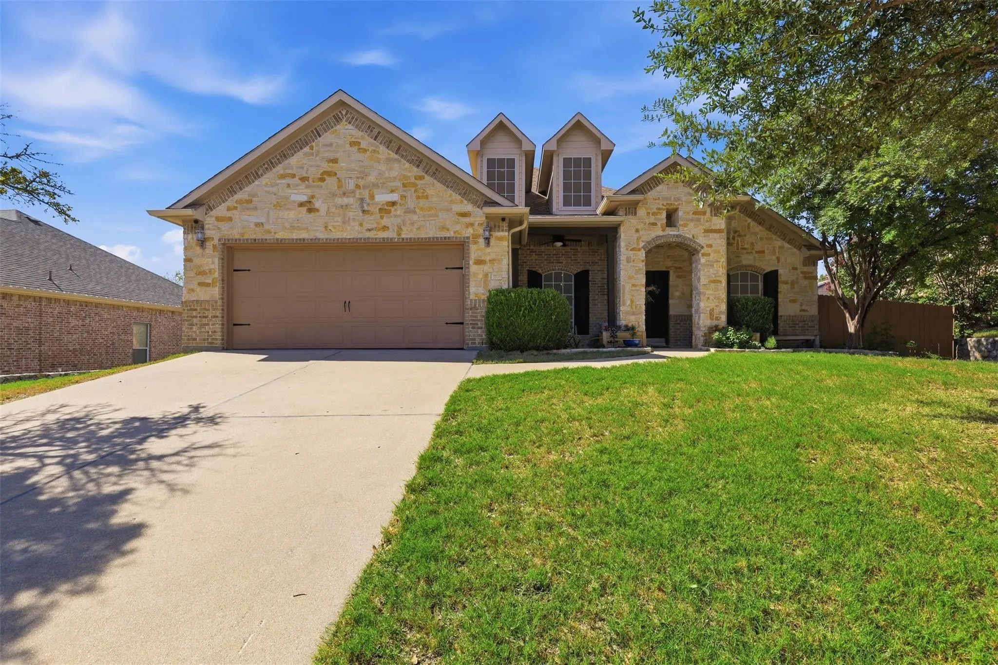 Photo of Listing #21385051