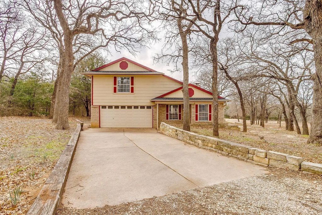 8129 County Road 804, Burleson
