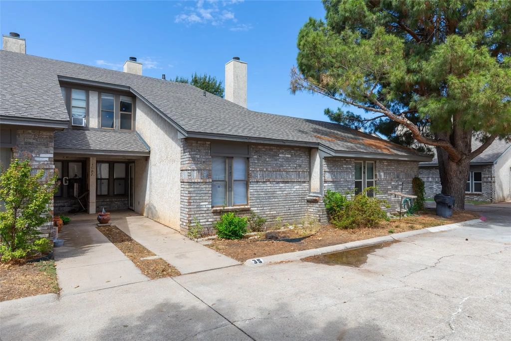 35 Crossroads Drive, Abilene