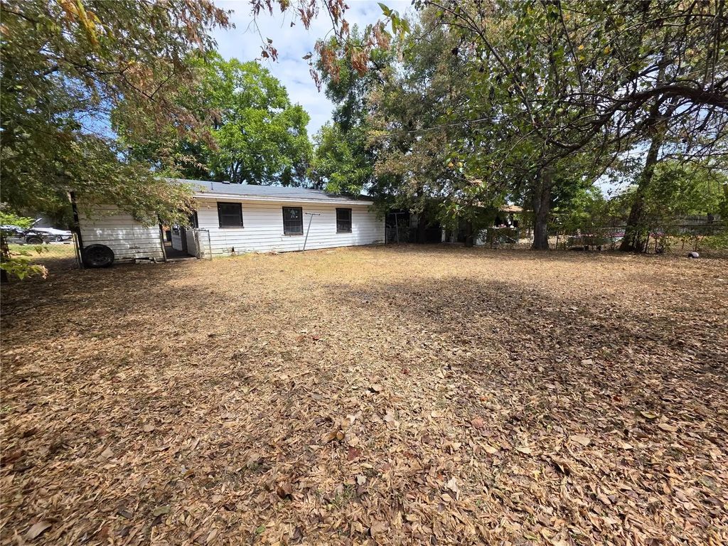 4424 Littlejohn Avenue, Fort Worth