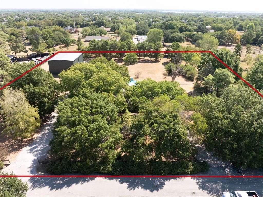 440 Holly Lane, Lucas