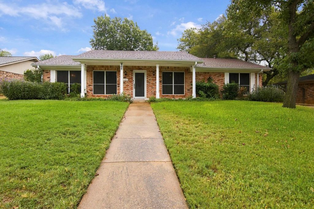408 Englewood Lane, Hurst