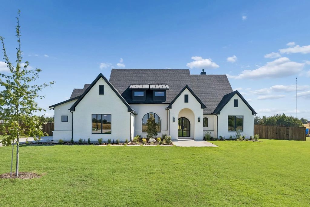 508 Robnett Road, Waxahachie