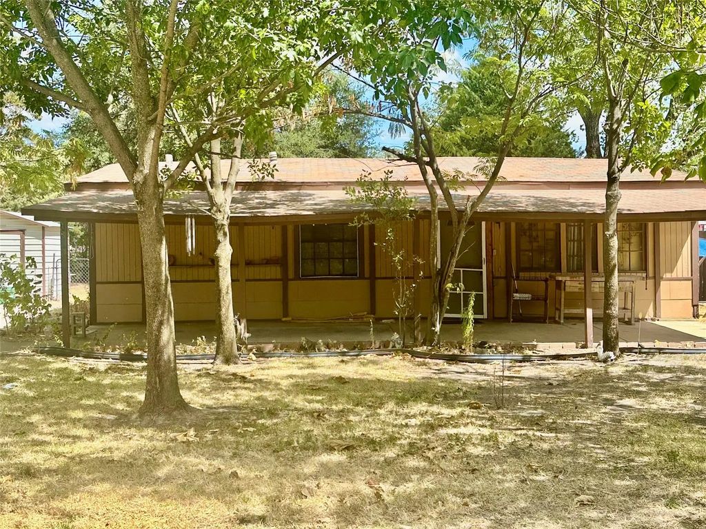 1310 Crest Park Drive, Mesquite