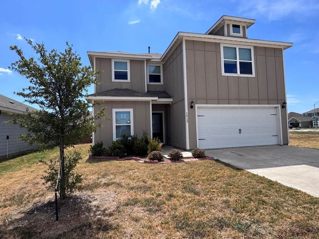 1412 Woodwinds Drive, Fort Worth