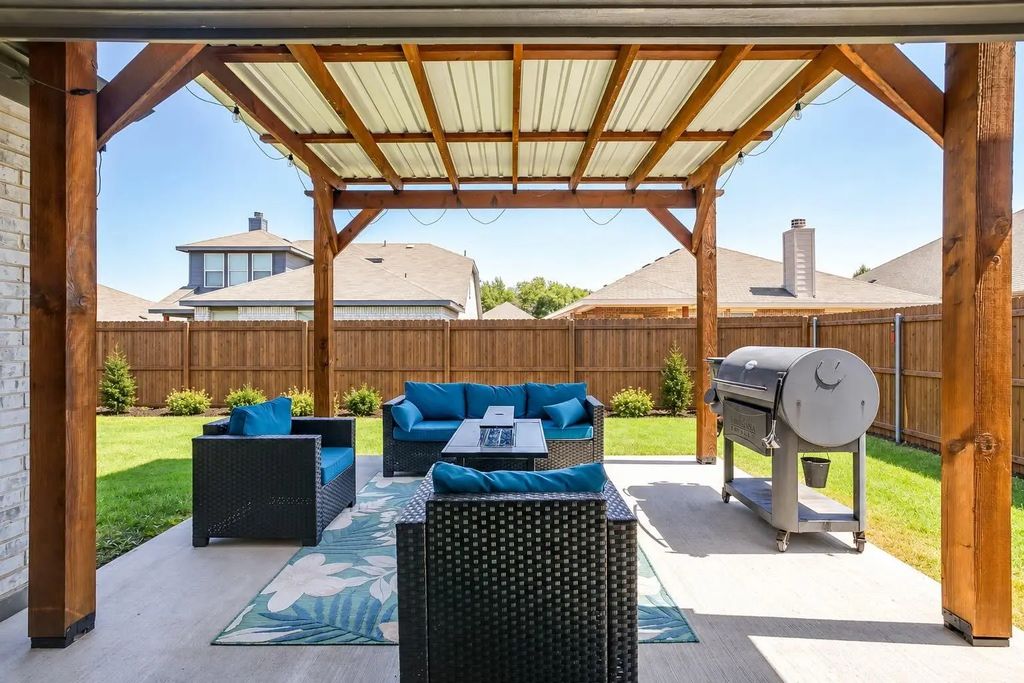 421 Escondido Street, Weatherford