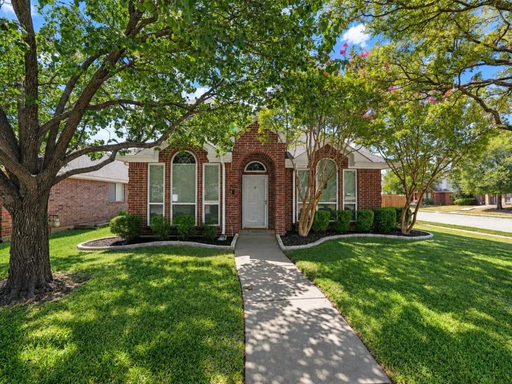 1426 Di Orio Drive, Lewisville