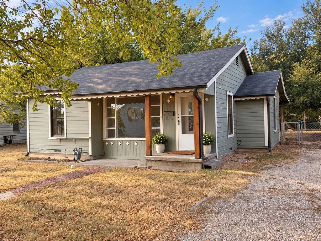 1321 Dartmouth Street, Waco