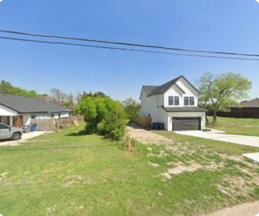 6310 S Lancaster Road, Dallas