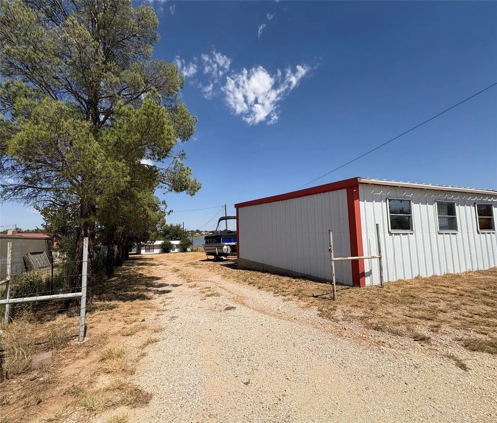 2116 Lcr 252, Colorado City