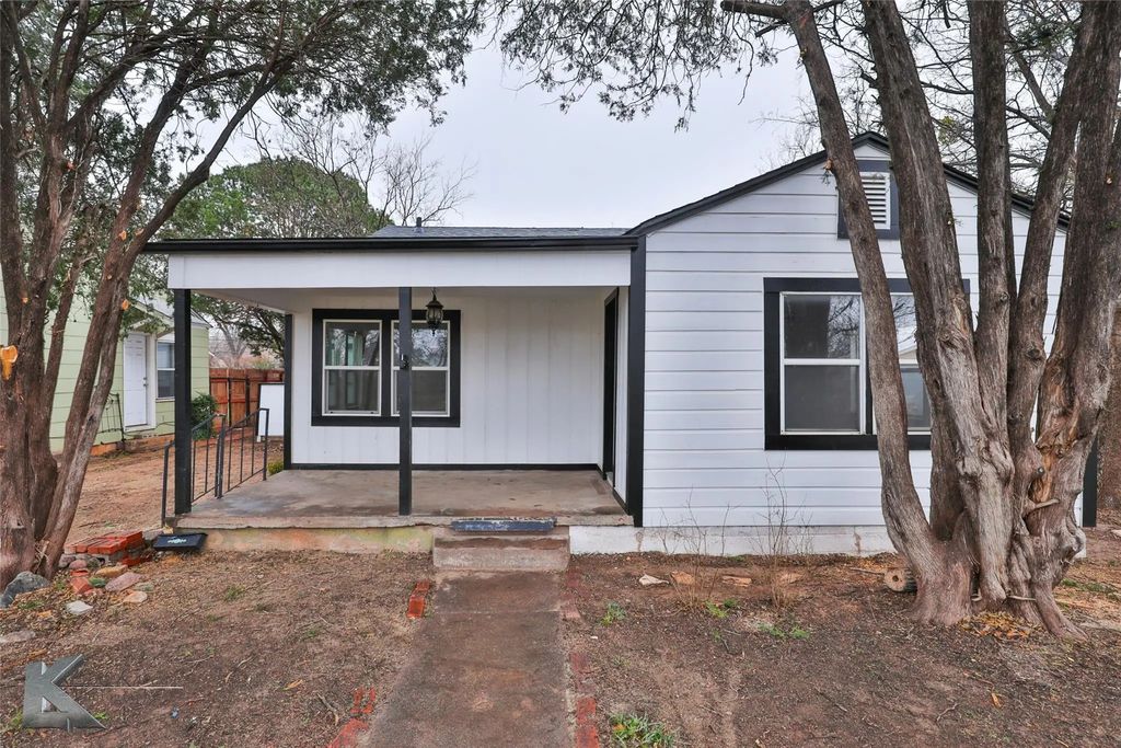 2225 Russell Avenue, Abilene
