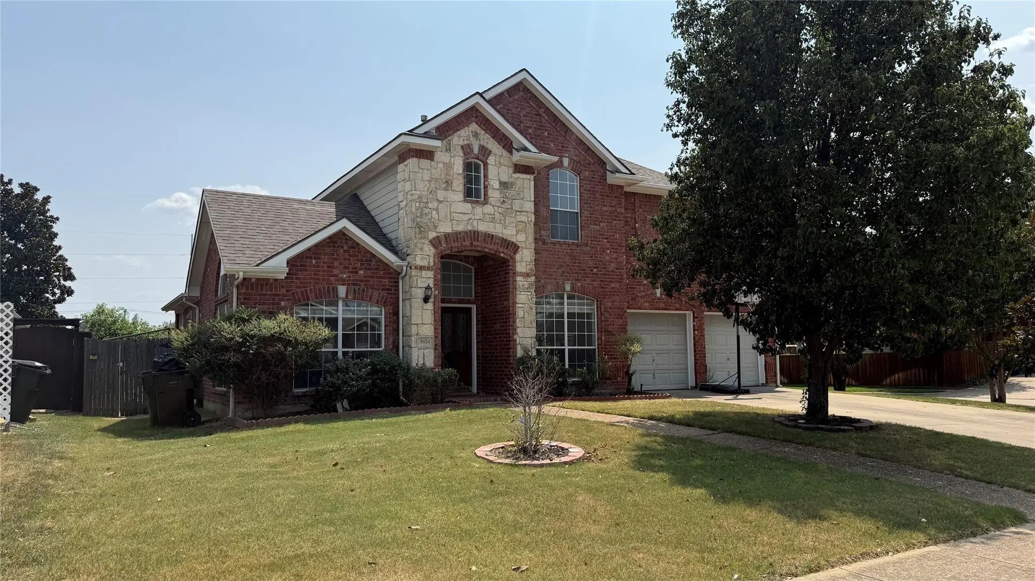 Photo of Listing #21385564