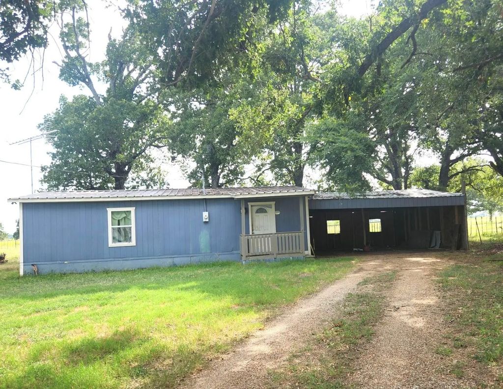 1369 Vz County Road 3210, Wills Point