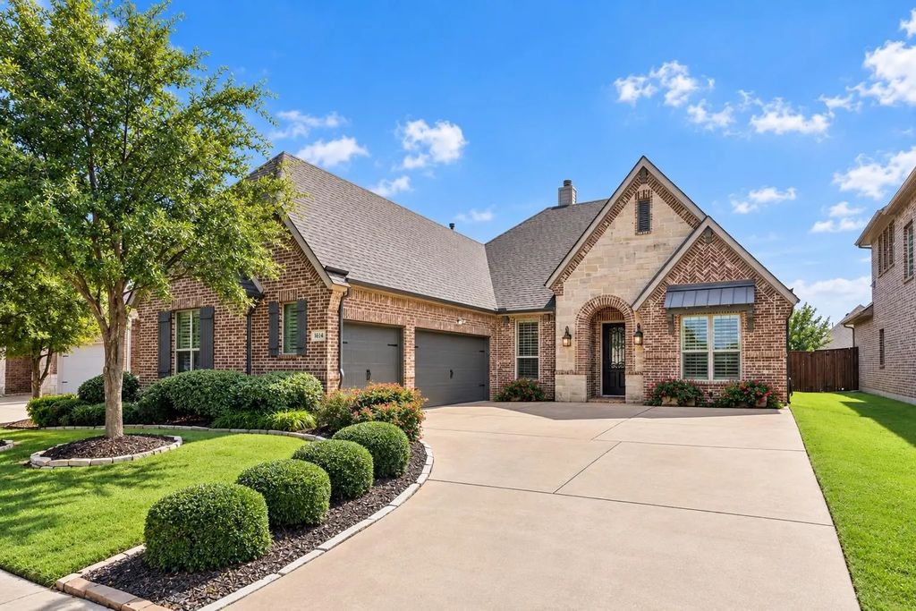1604 Fireside Trail, Celina