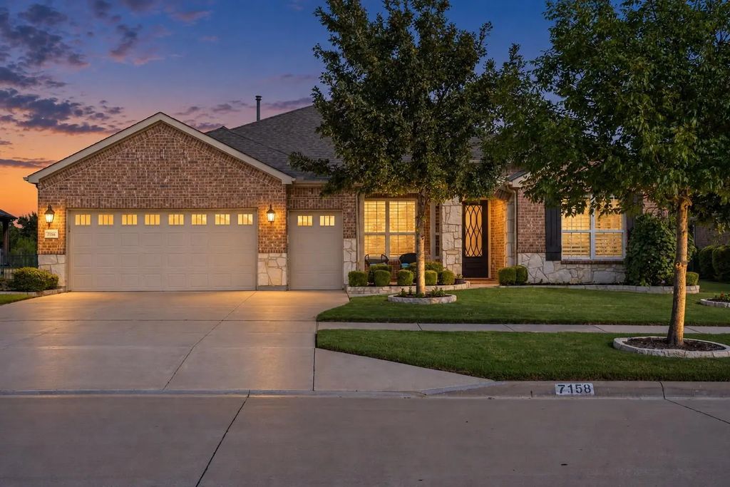 7158 Bluff Point, Frisco