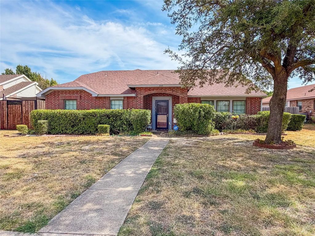 333 S Cannady Drive, Cedar Hill