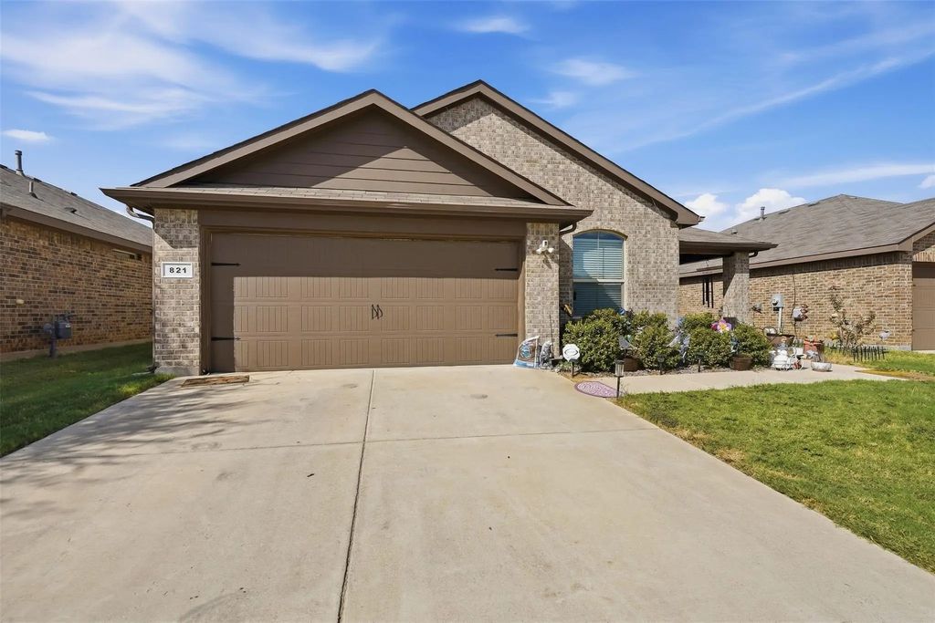 821 Rutherford Drive, Crowley
