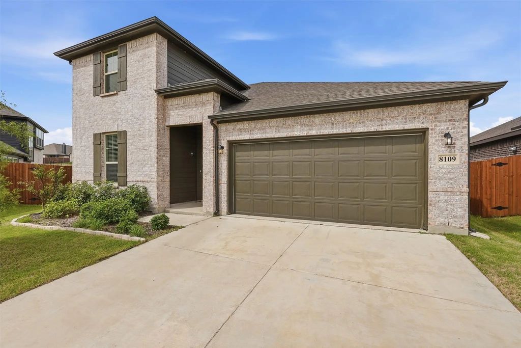 8109 Korat, Godley