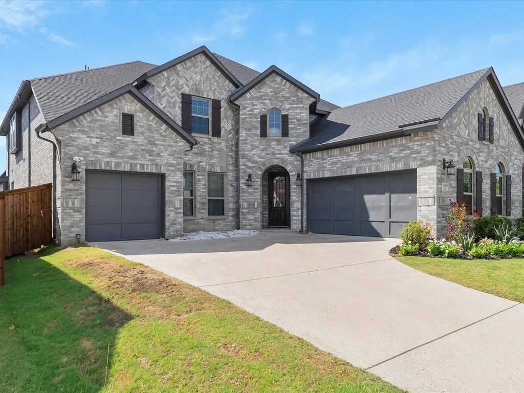 4009 Horsemint Road, Aubrey