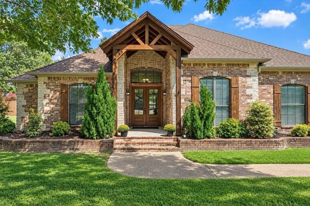 13630 Karah Lane, Lindale