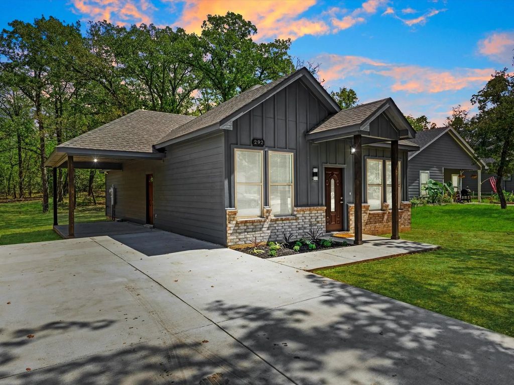 292 Harris Boulevard, Malakoff