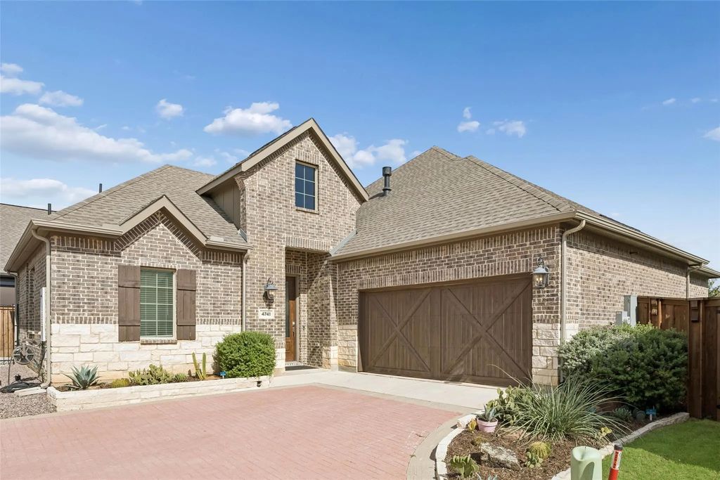 4741 Kings Garden Parkway, Arlington