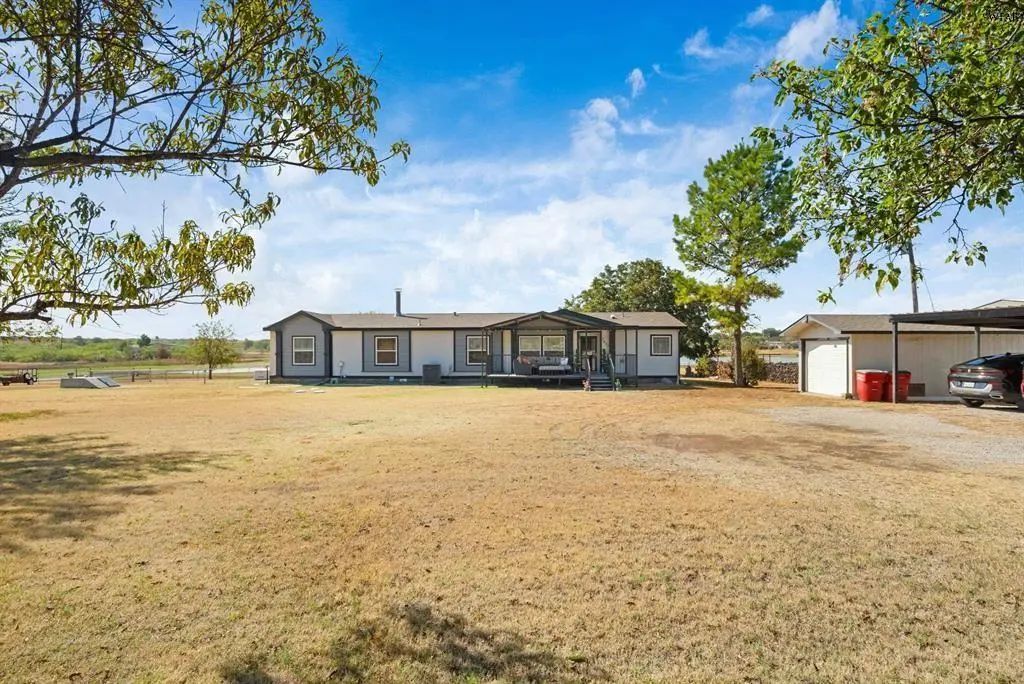 7653 Fm 2606, Henrietta