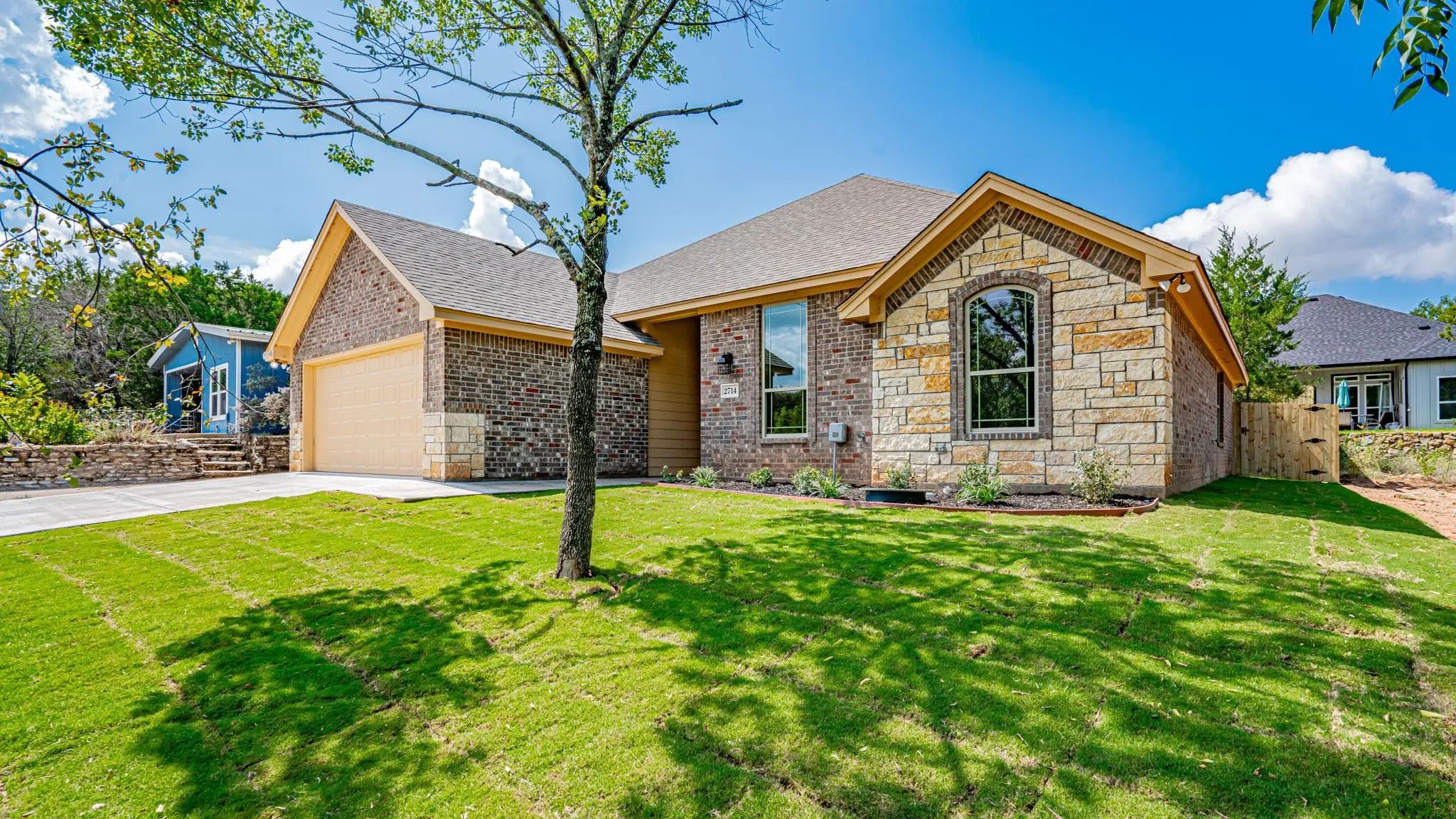 Photo of Listing #21386195