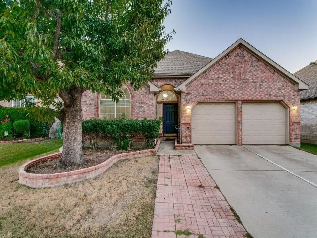 2225 Starleaf Place, Flower Mound