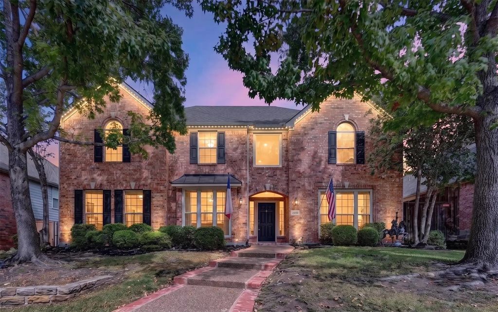 1425 Fairlakes Pointe Drive, Rockwall