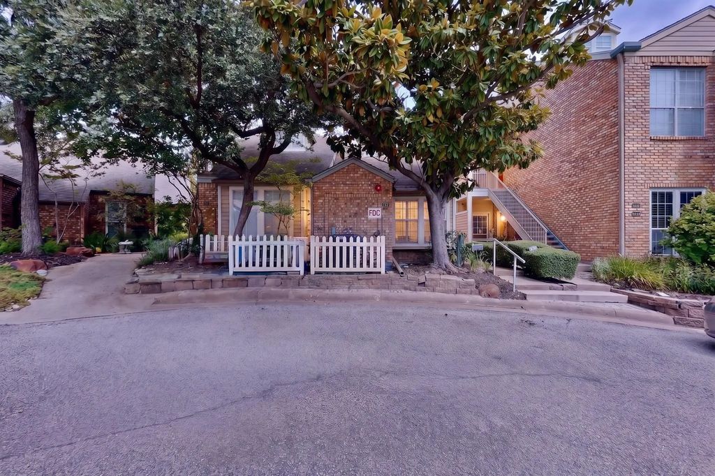 5565 Preston Oaks Road 117, Dallas