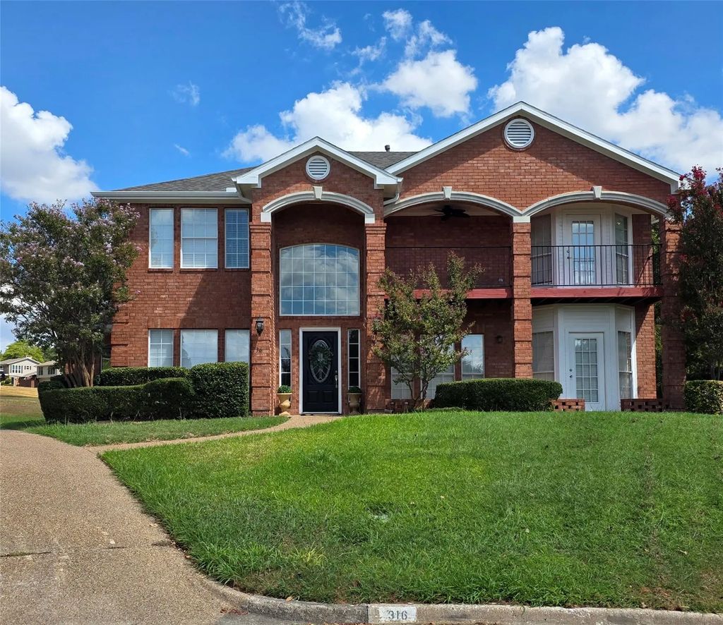316 Harbor Landing Drive, Rockwall