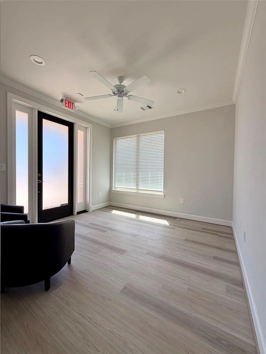 870 Hebron, Lewisville