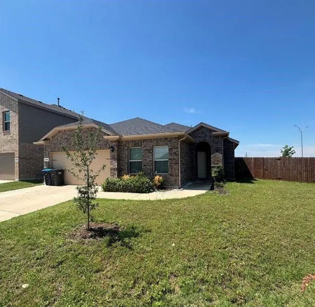 2440 Edisto Beach Drive, Fort Worth