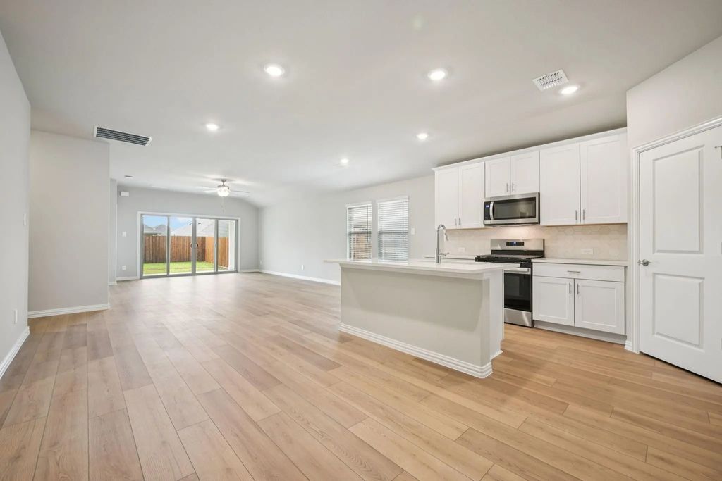 2111 Cottongrass Drive, Sherman