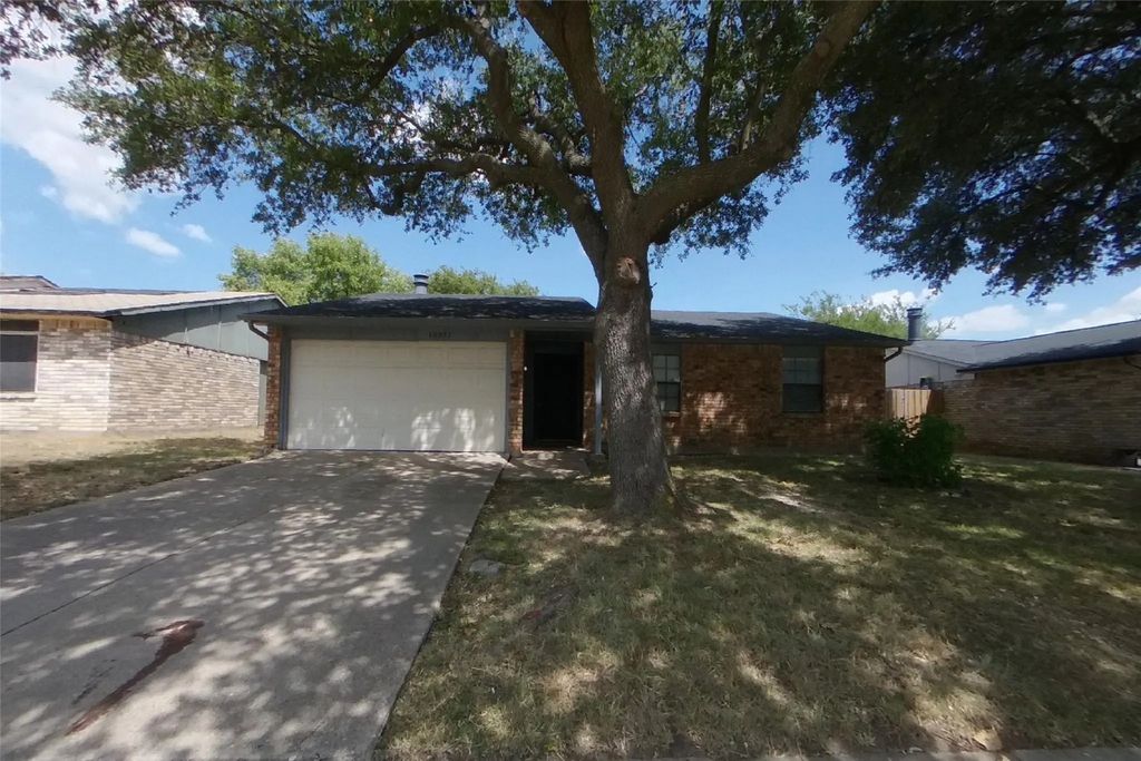 10022 Deer Hollow Drive, Dallas