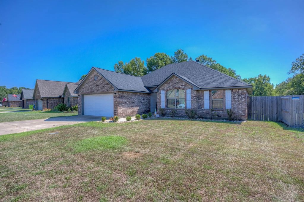 149 Lola Circle, Benton