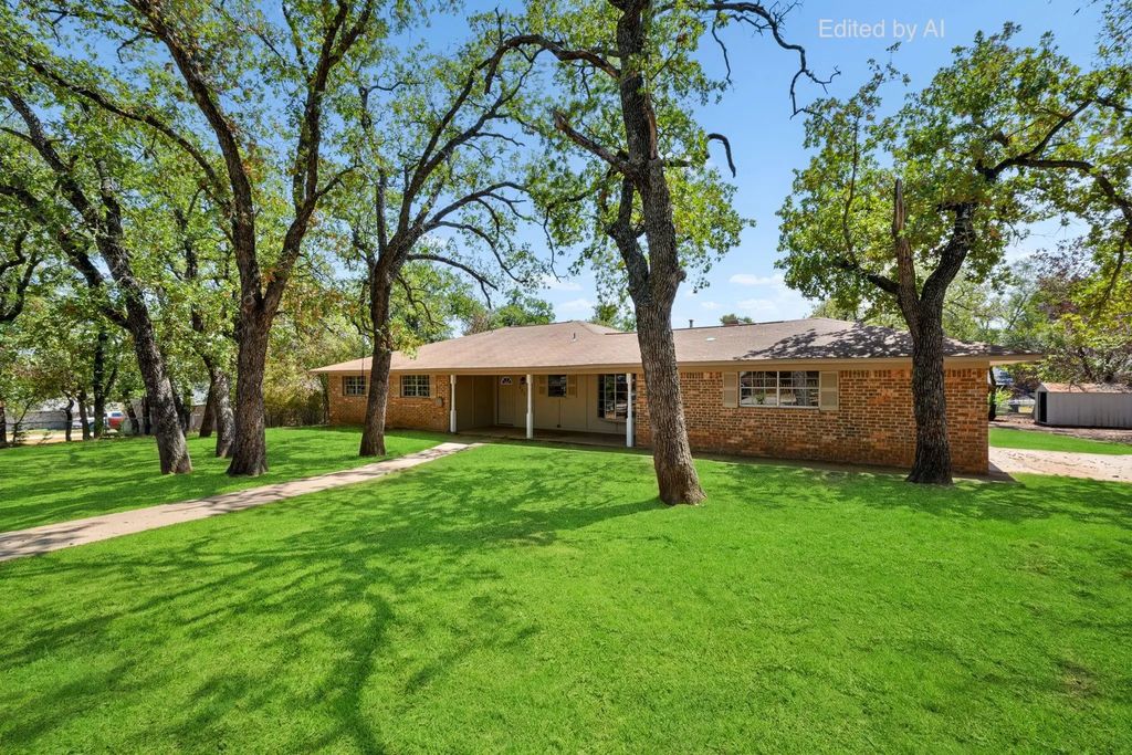 303 Nw 32nd Street, Mineral Wells