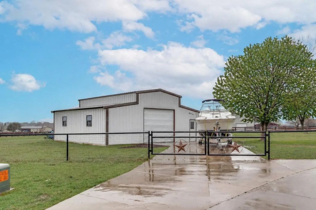 108 High Meadows Court, Decatur