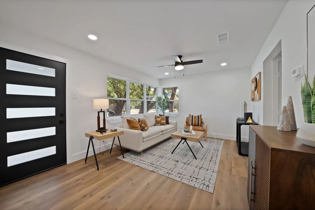 2926 Hillglenn Road, Dallas