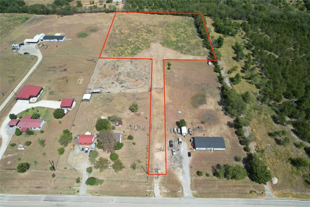 8701 Fm 697, Whitewright