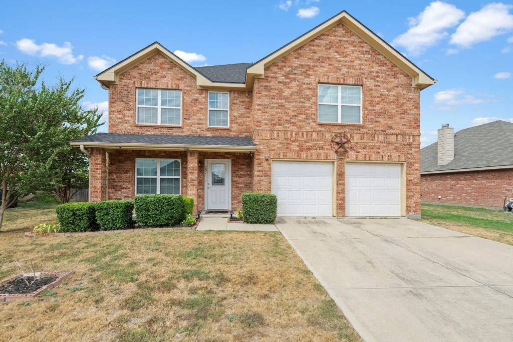 207 Equestrian Drive, Waxahachie
