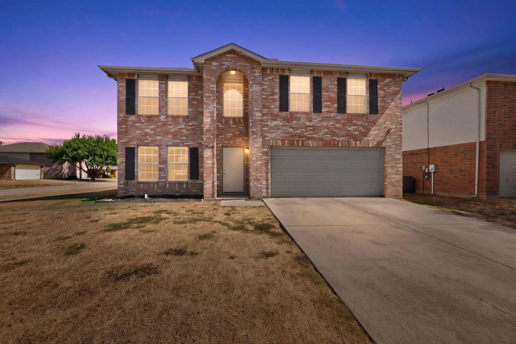 3040 Clemente Drive, Grand Prairie