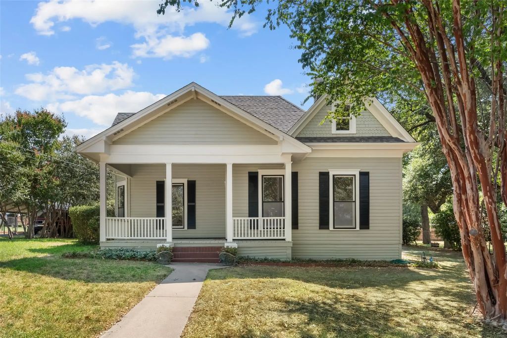 206 E Josephine Street, Weatherford