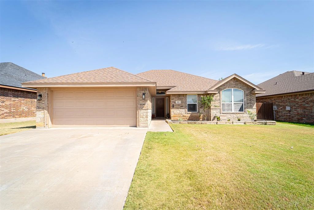 818 Flat Water Drive, Abilene