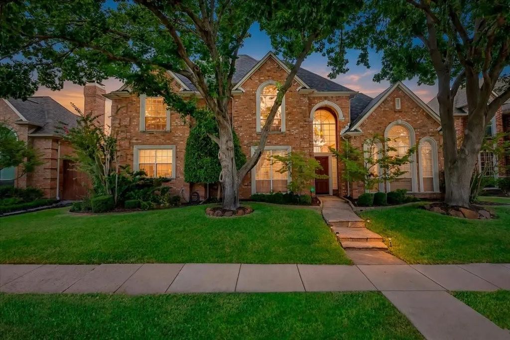 5111 Ambergate Lane, Dallas