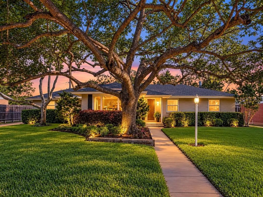 3539 Merrell Road, Dallas