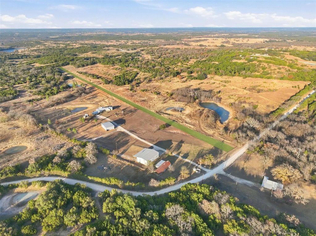 818 County Road 104, Bluff Dale
