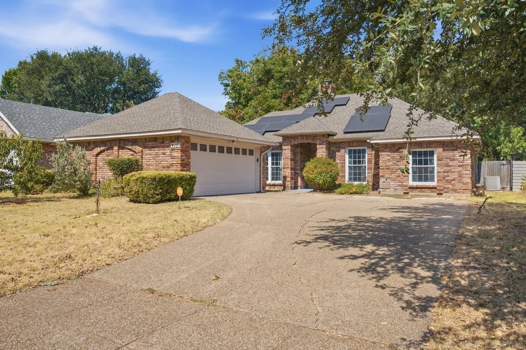 1708 Willow Vale Drive, Fort Worth