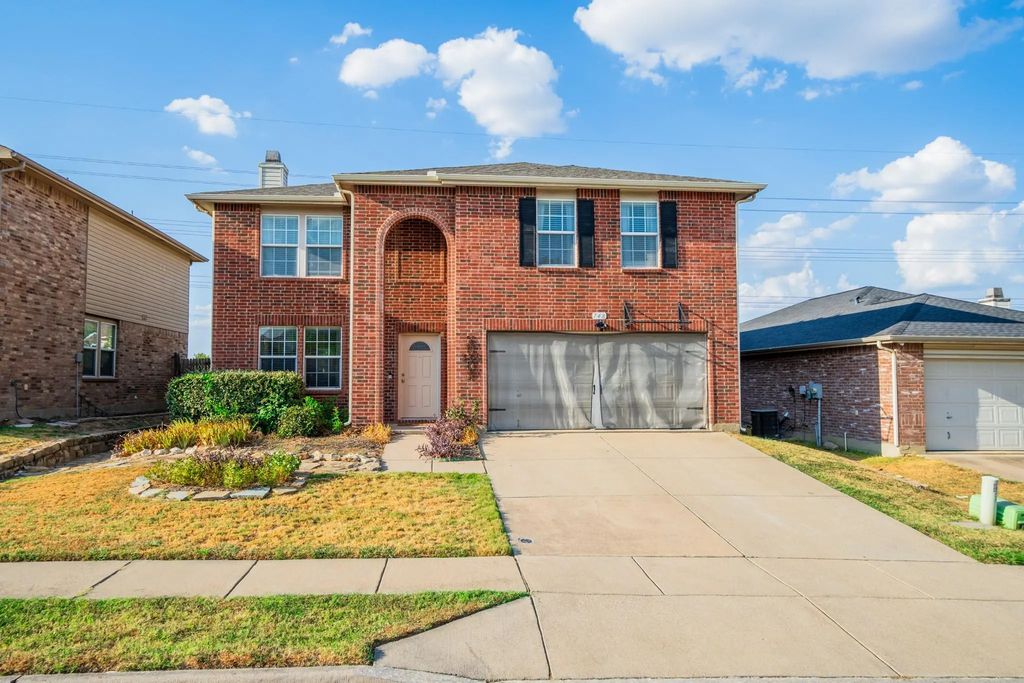 748 Granite Ridge Drive, Fort Worth